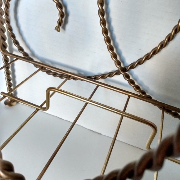 Twisted metal scroll magazine/ record holder - Picture 6 of 13